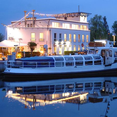 Hafenhotel Pommernyacht Ueckermunde Luaran gambar