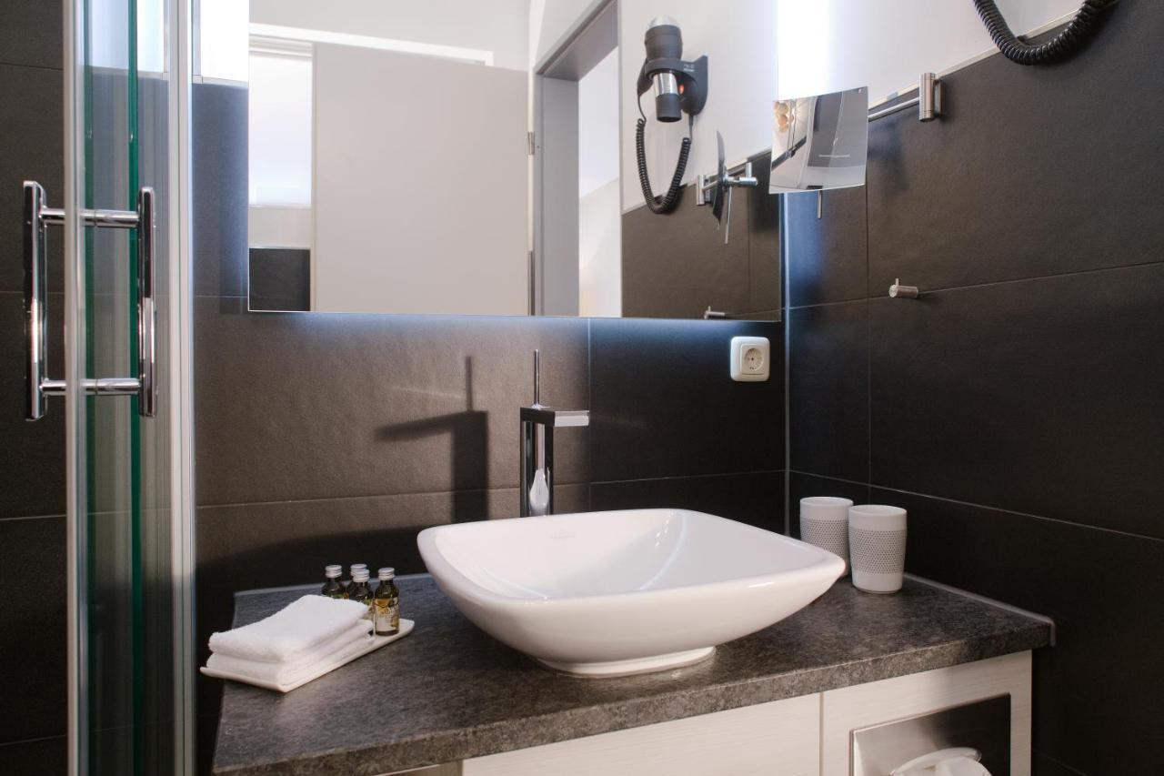 Hafenhotel Pommernyacht Ueckermunde Luaran gambar