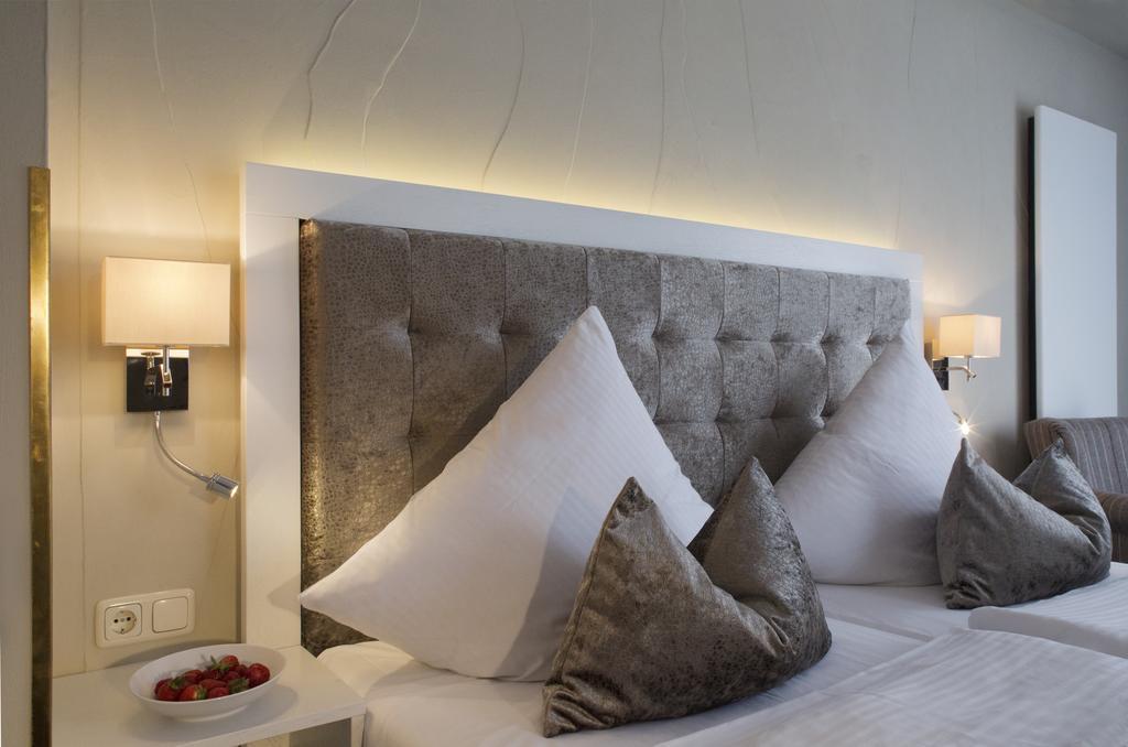 Hafenhotel Pommernyacht Ueckermunde Bilik gambar
