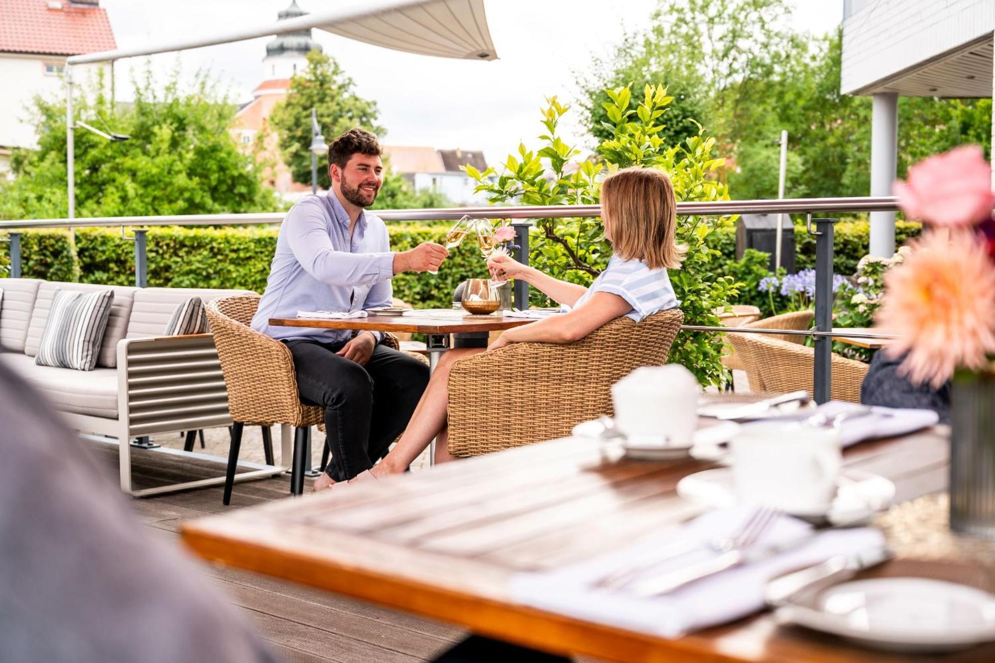 Hafenhotel Pommernyacht Ueckermunde Luaran gambar