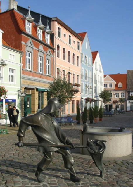 Hafenhotel Pommernyacht Ueckermunde Luaran gambar